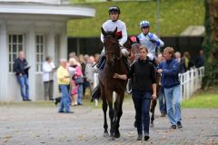 Beim sechsten Versuch erfolgreich: Captain Dino mit Stephen Hellyn in Dortmund. Foto: Dr. Jens Fuchs