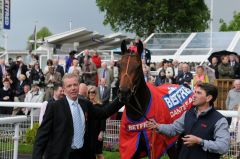 Libertarian nach dem Sieg in den Dante Stakes. Foto: John James Clark