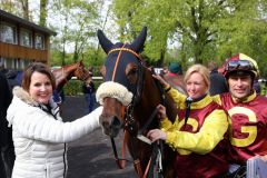 All Smiles nach dem Sieg am 26.04.2016 in Köln (Foto: Dr. Jens Fuchs)