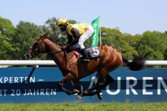 Nach einem vierten Platz beim Debut präsentiert sich Lagoas stark gefördert und gewinnt überlegen mit Eduardo Pedroza (Foto: Dr. Jens Fuchs)