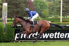 Lord Leoso gewinnt in beeindruckenden Stil. Foto: Dr. Jens Fuchs 