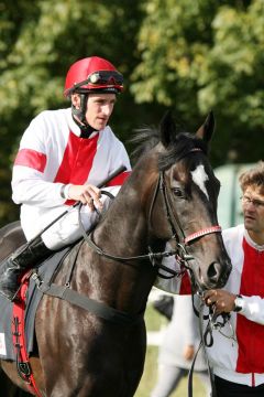 Lucarelli mit Andrasch Starke in Hannover. www.galoppfoto.de - Sabine Brose