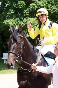 Maljoom mit Stevie Donohoe nach dem Sieg im Mehl-Mülhens-Rennen (German 2000 Guineas). ©galoppfoto - Sanda Scherning