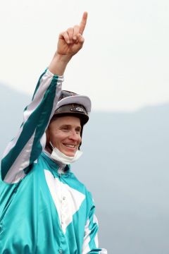 James McDonald, Australiens Top-Jockey, Siegreiter von Romantic Warrior. www.galoppfoto.de