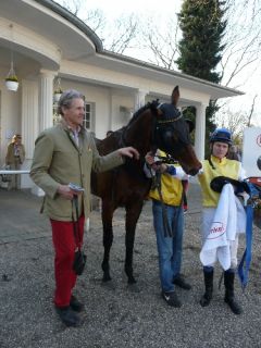 Integral mit Trainer F. Leve und Jockey Jozef Bojko. Foto Suhr