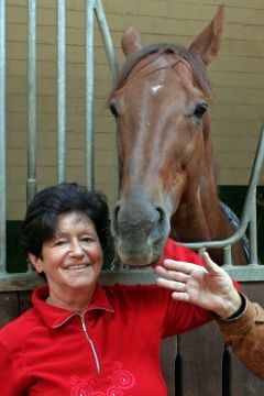 Erika Mäder und Red Dubawi. www.galoppfoto.de - Frank Sorge