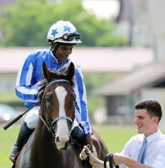 Royal Youmzain gewinnt den Ittlingen-Derby Trial am 3.6.2018 in Baden Baden - Foto: Dr. Jens Fuchs