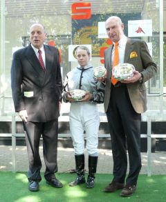 Präsident Hans Martin Schlebusch, Sabrina Wandt, Chr. v.d. Recke (Foto: Gabriele Suhr)