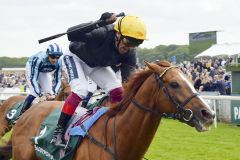 Stradivarius holt sich zum dritten Mal den Yorkshire Cup und stellt einen Europarekord auf. www.galoppfoto.de - JJ Clark