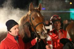 Western Queen mit Alexander Pietsch nach dem Sieg am 26.01.2015 in Neuss. Foto: Dr. Jens Fuchs