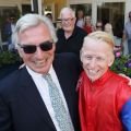 Strahlende Gesichter: Besitzer Georg Baron von Ullmann und Jockey Filip Minarik nach dem Erfolg mit Alson im Zukunftsrennen. www.galoppfoto.de - Frank Sorge