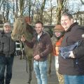 Uwe Schwinn mit Jolie Fille und Reiterin Andrea Glomba. (Foto Suhr)