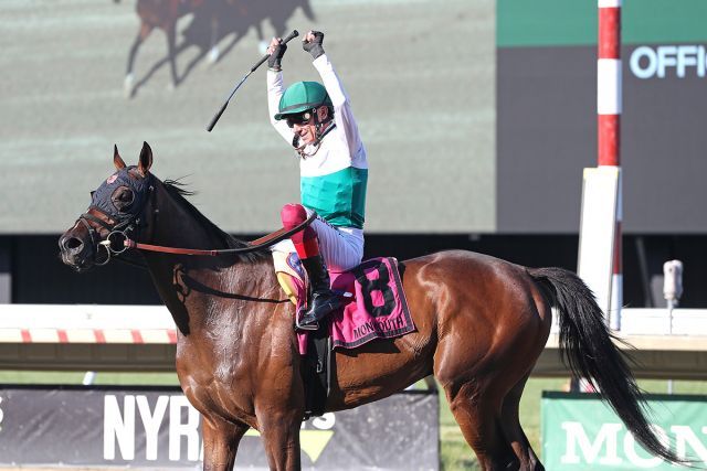 Twirling Point unter Frankie Dettori nach dem Sieg im Jersey Derby. Foto: courtesy by Monmouth Park