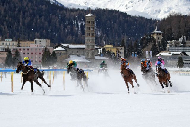 Am Sonntag steigt das Finale auf dem zugefrorenen See in St. Moritz. www.galoppfoto.de - WiebkeArt