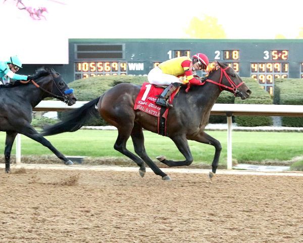 Coal Battle kämpft sich in den Rebel Stakes zum Sieg. Foto: Oaklawn Park/Coady Media