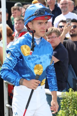 Thore Hammer-Hansen, favourite for the German jockey's title www.galoppfoto.de