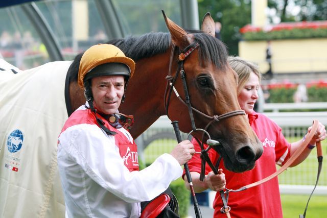 Kündigt Karriereende an: Michael Hills - hier nach seinem vorletzten Gr I-Sieg im Juni 2010 in Ascot. www.galoppfoto.de - Frank Sorge