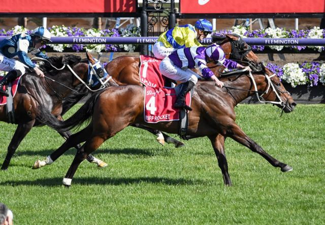 Riff Rocket gewinnt unter James McDonald das Victoria Derby. Foto: courtesy by Coolmore