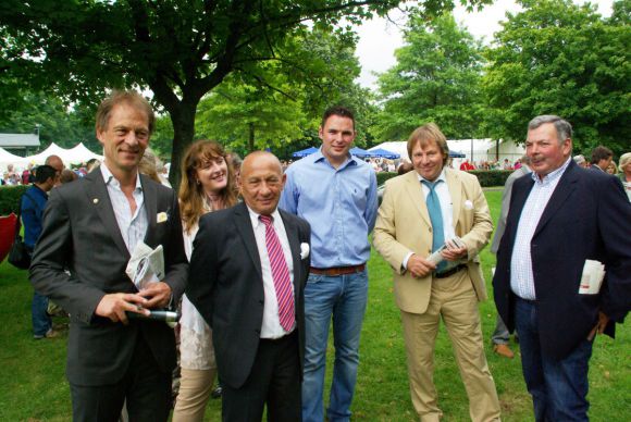 (V.l.n.r.) Daniel Delius, Tatjana Wind, Uwe Stoltefuß, Sebastian Wald, Dr. Peter Wind und Hatto Wald in Bad Harzburg 2012