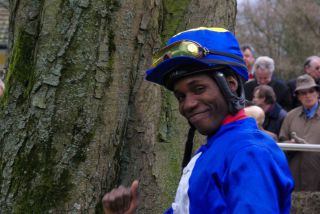 Jockey in Form: Eduardo Pedroza hat in Iffezheim schon sechs Sieger. www.dequia.de