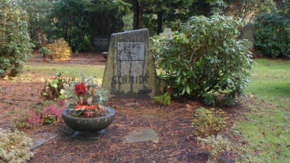 Das Grab von Otto Schmidt auf dem Dortmunder Zentralfriedhof. Foto: Joachim Möller